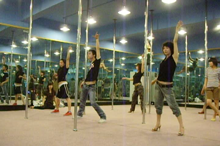 宁波华翎钢管舞学员照片